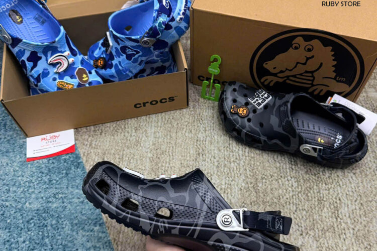 Hình ảnh thực tế dôi dép Crocs x Bape màu đen Rep 1 1