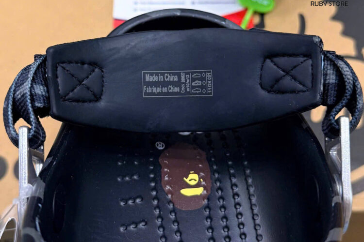 Hình ảnh thực tế dôi dép Crocs x Bape màu đen Rep 1 1
