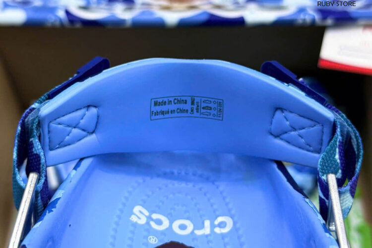 Hình ảnh thực tế dôi dép Crocs x Bape màu xanh dương Rep 1 1