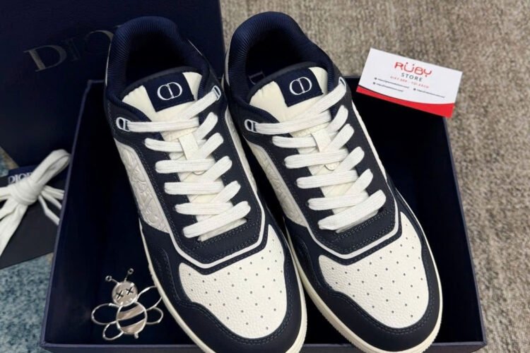 giày Dior B27 Navy And White Grained Calfskin With Gravity