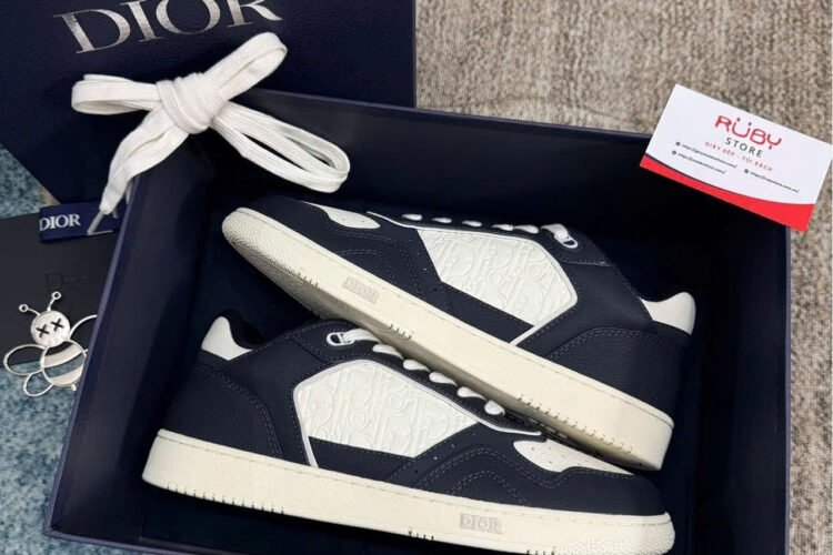 giày Dior B27 Navy And White Grained Calfskin With Gravity