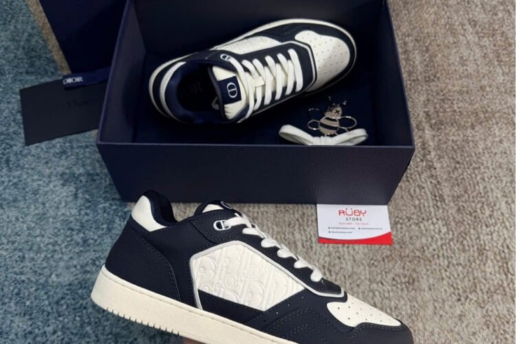 giày Dior B27 Navy And White Grained Calfskin With Gravity