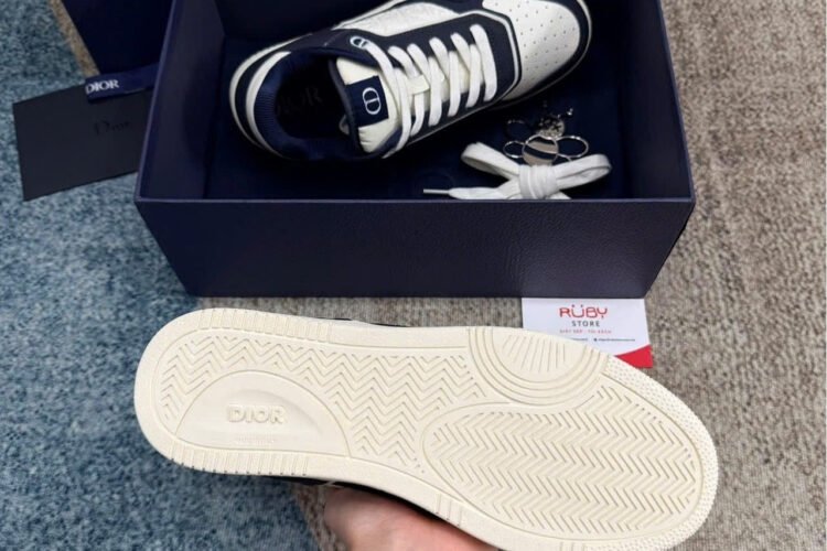 giày Dior B27 Navy And White Grained Calfskin With Gravity