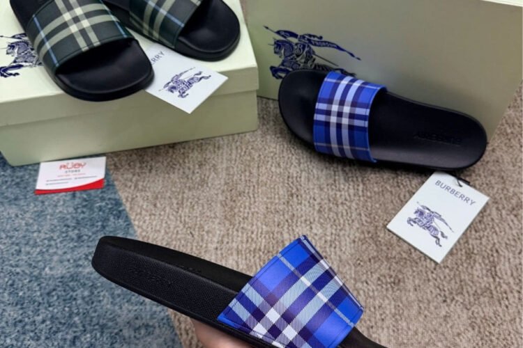 Dép Burberry Check Slides Hyacinth Xanh Dương