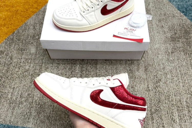 Giày Air Jordan 1 Low Ruby Màu Trắng đỏ