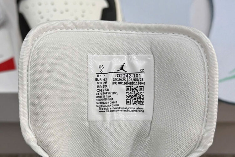 Giày Air Jordan 1 Sail Light Smoke Grey Xám Trắng đen