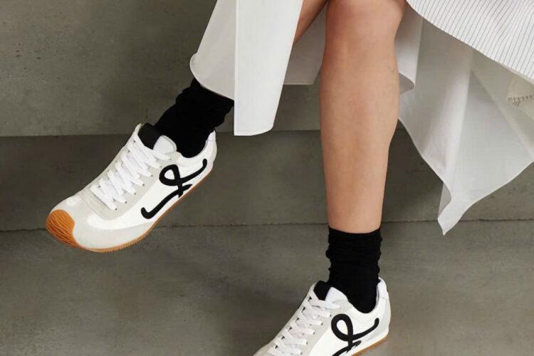 Giày Loewe Ballet Runner 2.0 White Black Trắng Đen