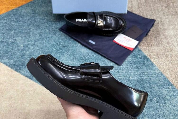 Giày Prada Chocolate Brushed Leather Loafers Black Màu đen