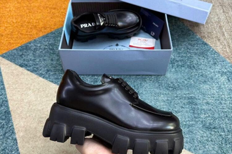 Giày Prada Monolith Brushed Leather Lace Up Loafer Màu Đen