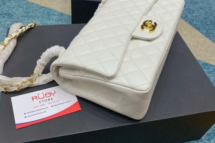 Túi CN Classic Medium White Caviar GHW Trắng Khóa Vàng