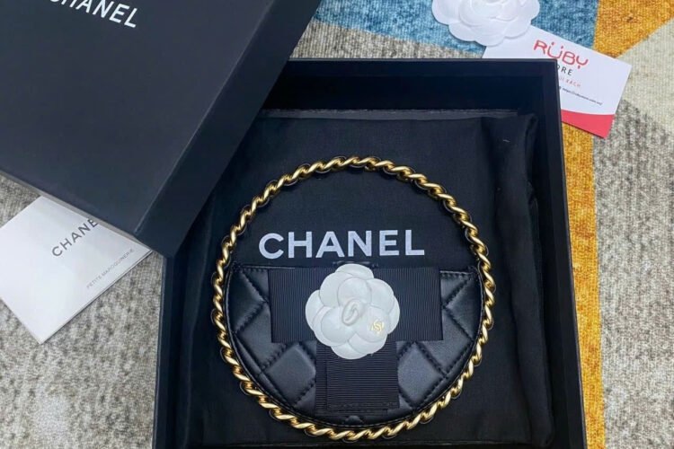 Túi CN Pouch Round Black Lambskin Màu Đen