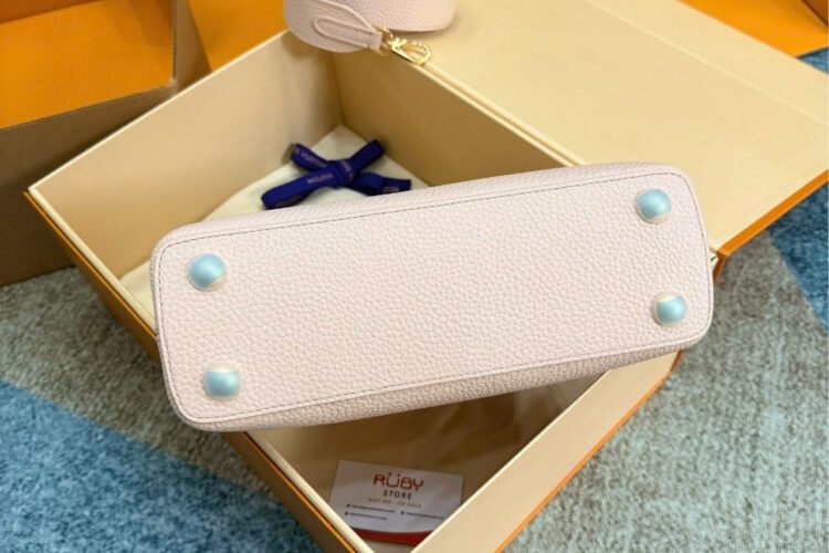 Túi LV Capucines BB Jasmine Pink Taurillon M21643 Màu Hồng nhạt