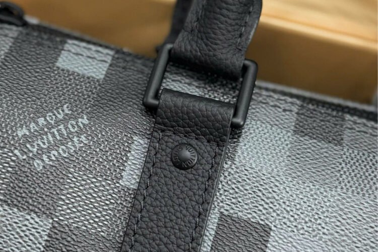 Túi LV Keepall Bandoulière 25 Damoflage Black Canvas M14919 Xám đen