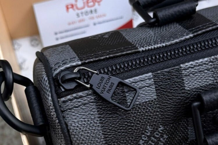 Túi LV Keepall Bandoulière 25 Damoflage Black Canvas M14919 Xám đen