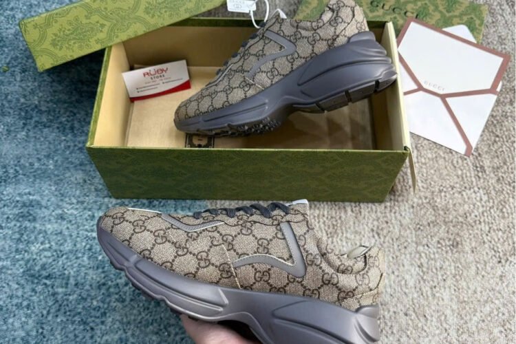 Giày Gucci Rhyton GG Supreme Grey Màu Xám