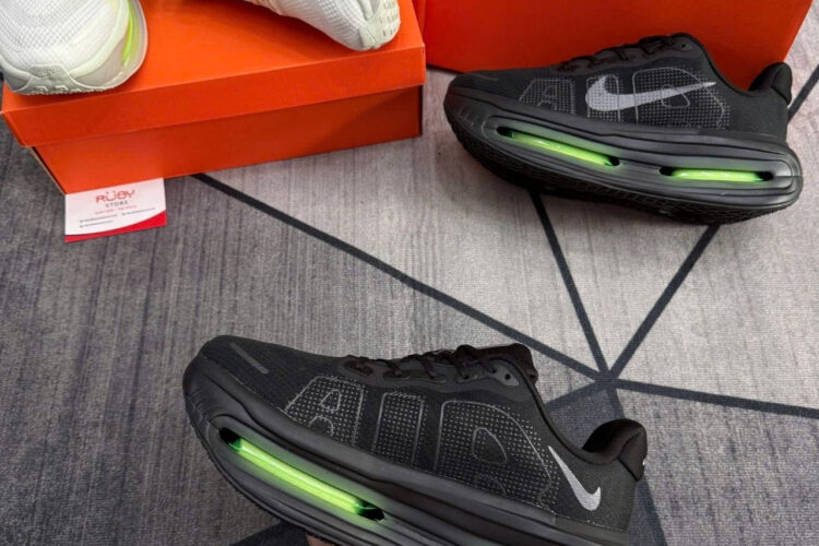 Giày Nike Vomero Premium Road Running Shoes đen Xanh Lá