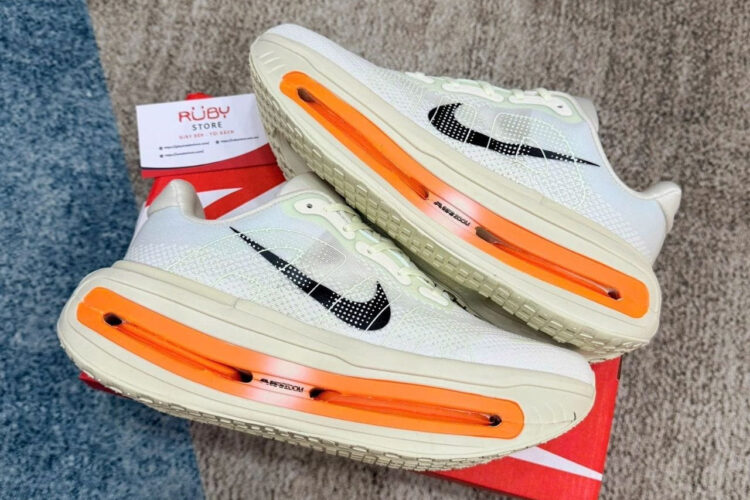 Giày Nike Vomero Premium Road Running Shoes Kem Cam