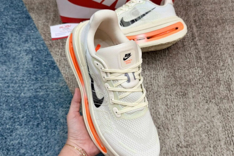 Giày Nike Vomero Premium Road Running Shoes Kem Cam