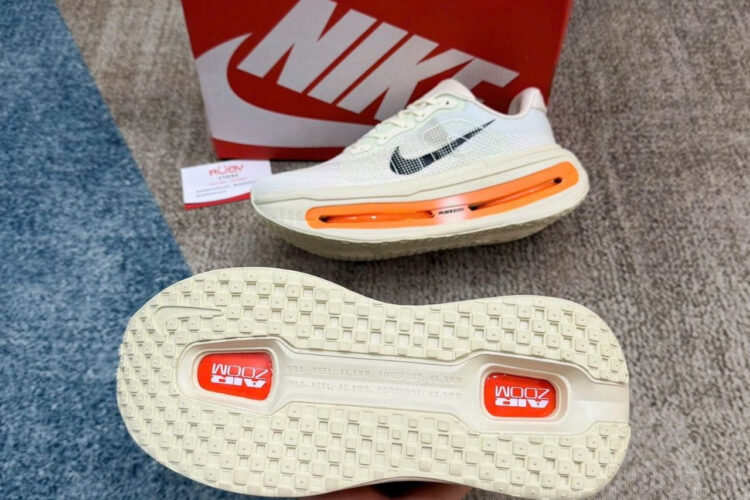 Giày Nike Vomero Premium Road Running Shoes Kem Cam