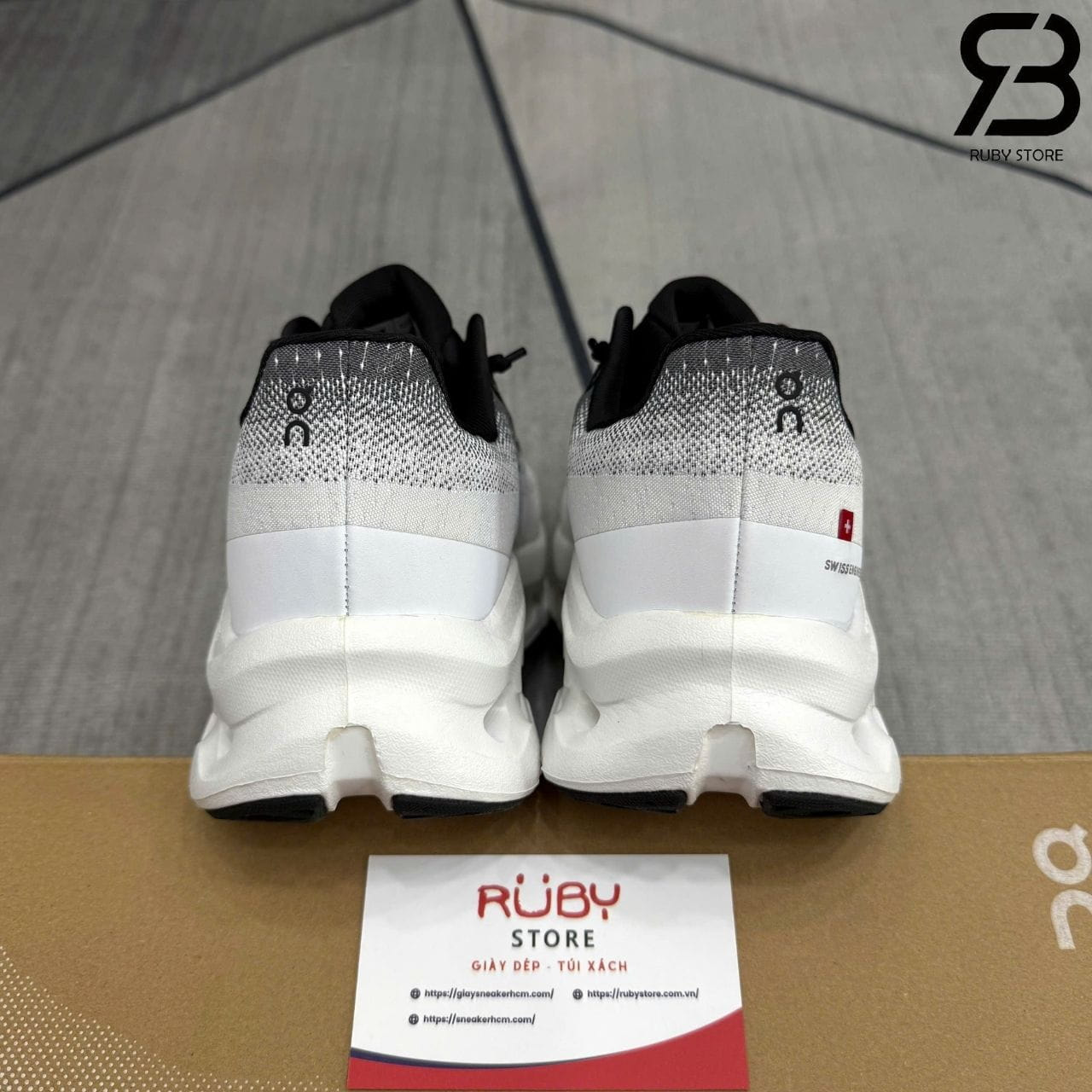 Giày On Running Cloudtilt Black Ivory Trắng Đen