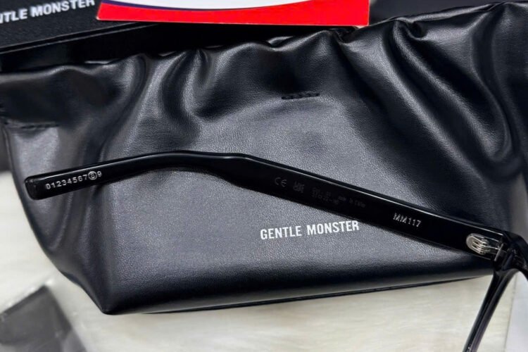 Mắt kính Gentle Monster X Maison Margiela MM117 01 Đen