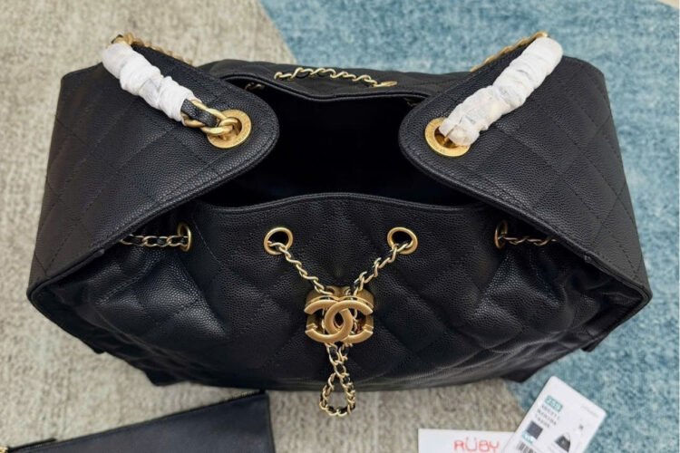 Túi CN 25 Medium Handbag Grained Calfskin Gold-Tone Metal Black
