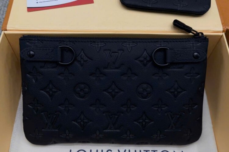 Túi LV Trio Messenger Black Monogram Shadow M46602 đen