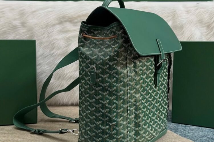 Balo Goyard Alpin MM Backpack Green Màu Xanh Lá Size 39CM Best Deal