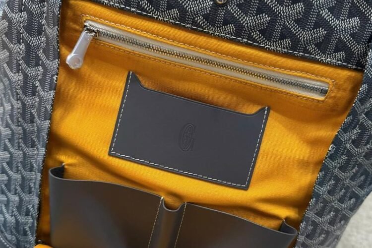 Balo Goyard Alpin MM Backpack Grey Màu Xám Size 39CM Best Deal