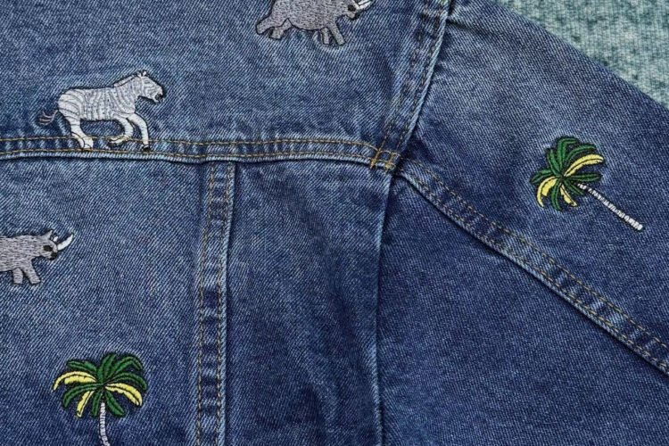 Áo Khoác LV Animal Embroidered Denim Jacket Họa tiết động vật