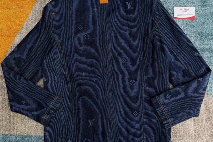Áo Khoác LV Chic Collarless Denim Jacket Màu Xanh Dương