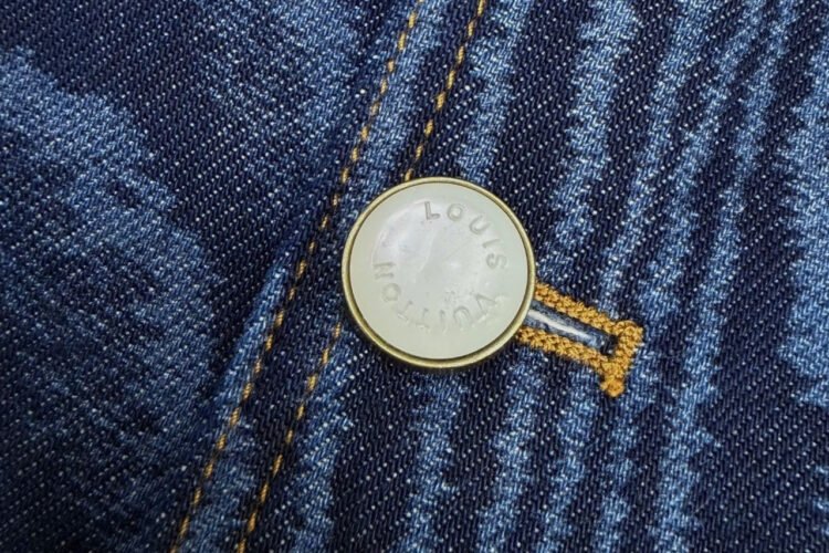 Áo Khoác LV Chic Collarless Denim Jacket Màu Xanh Dương