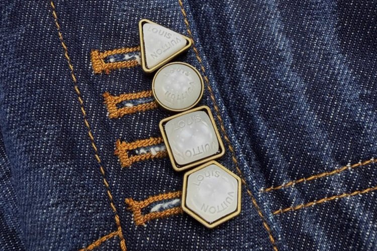Áo Khoác LV Chic Collarless Denim Jacket Màu Xanh Dương