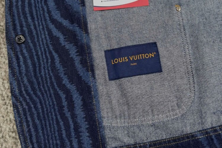 Áo Khoác LV Chic Collarless Denim Jacket Màu Xanh Dương