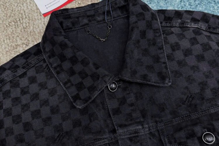 Áo Khoác LV Flocked Damier Denim Trucker Jacket đen