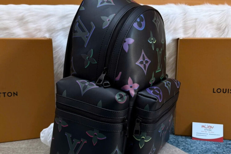 Ba Lô LV Comet Backpack Multicolor Logo Màu đen