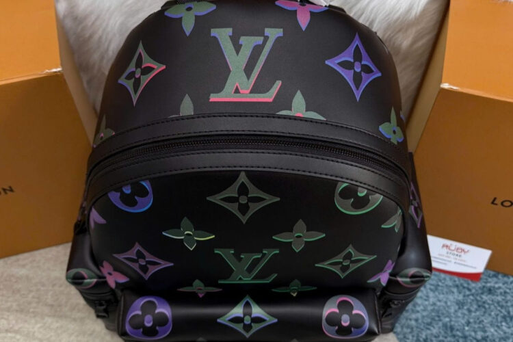 Ba Lô LV Comet Backpack Multicolor Logo Màu đen