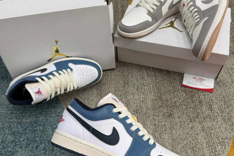 Giày Air Jordan 1 Low Motion Màu Trắng Xanh Dương