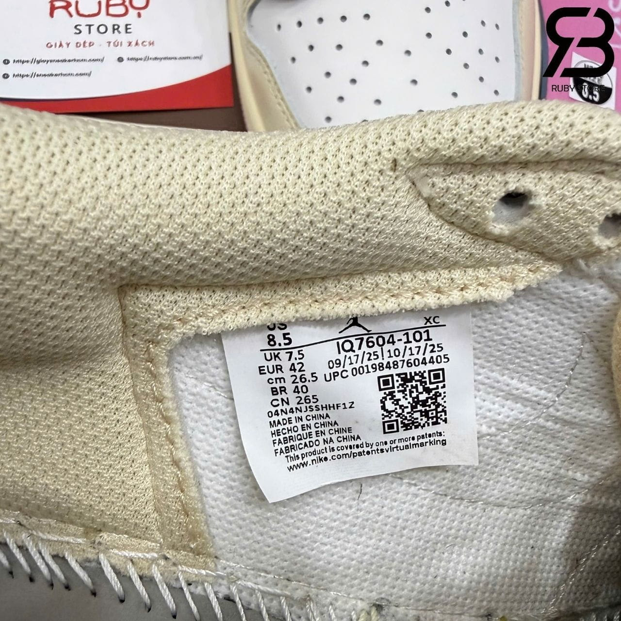 Giày Air Jordan 1 Low OG Travis Scott Muslin Shy Pink Trắng hồng
