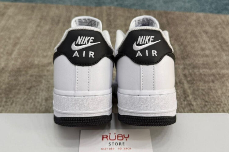 Giày Nike Air Force 1 07 White Black Outsole Trắng Đen