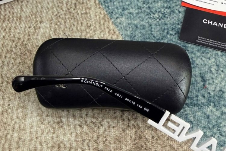 Mắt Kính CN Sunglasses Black White Logo