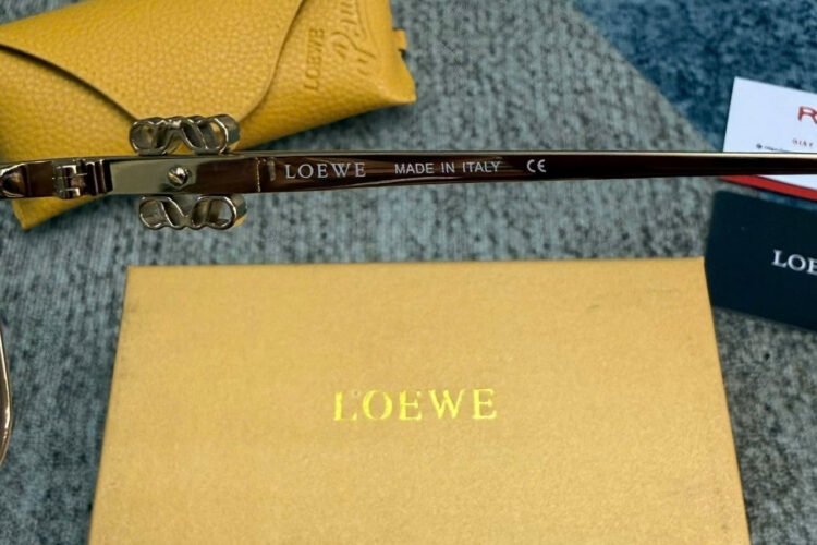 Mắt Kính Loewe Eyeglasses Refined Metal Gold Màu Vàng