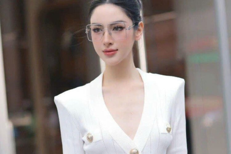 Mắt Kính Loewe Eyeglasses Refined Metal Gold Màu Vàng