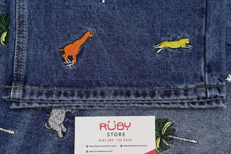 Qu§n Jean LV Animal Embroidered Denim Pants Họa tiết động vật