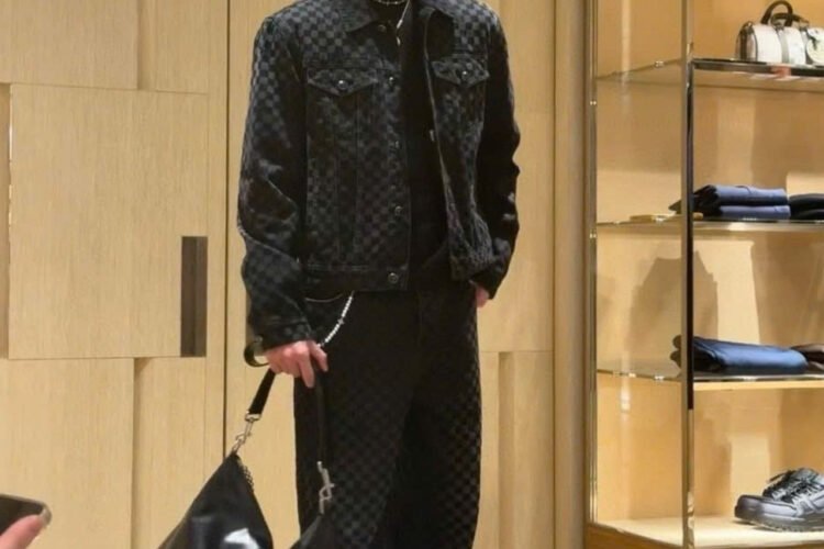 Quần Jean LV Flocked Damier Denim Wide-Leg Pants Black Đen