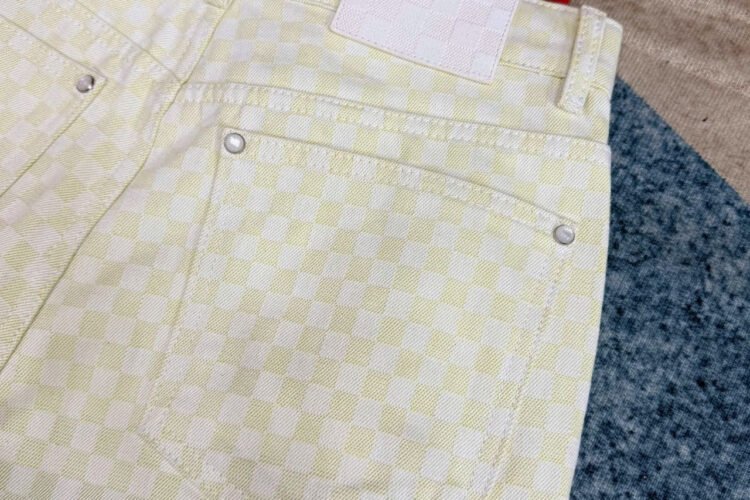 Quần Jean LV Gradient Damier Denim Cargo Pants