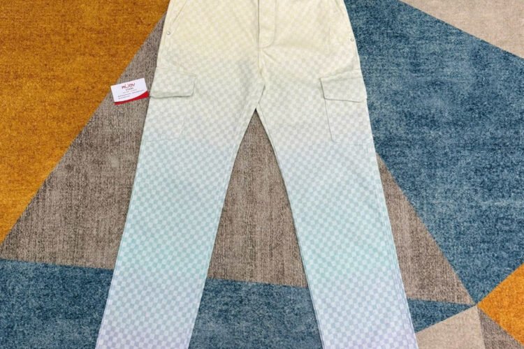 Quần Jean LV Gradient Damier Denim Cargo Pants