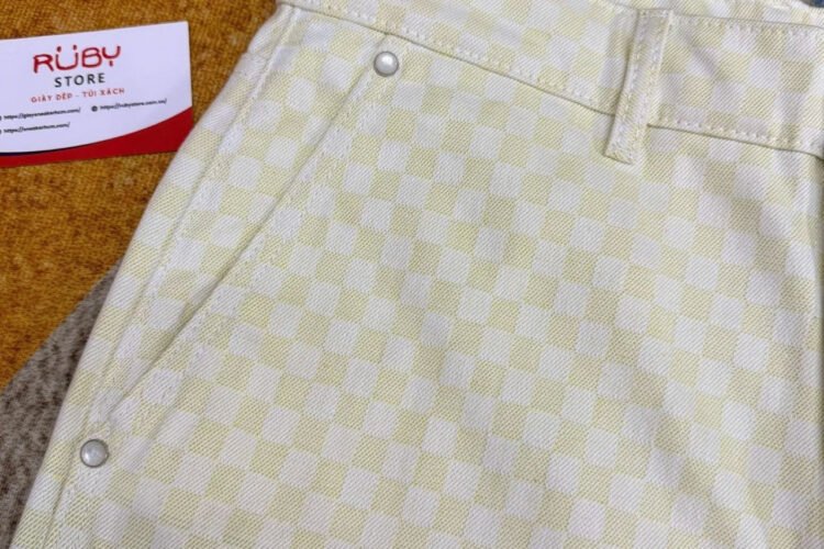 Quần Jean LV Gradient Damier Denim Cargo Pants