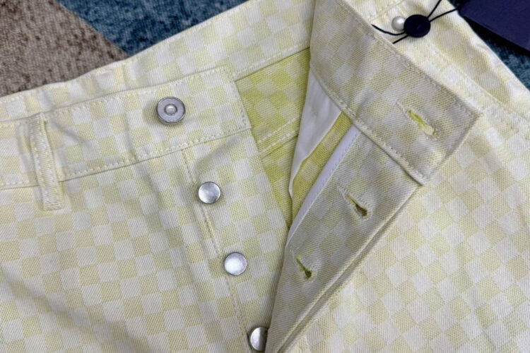 Quần Jean LV Gradient Damier Denim Cargo Pants