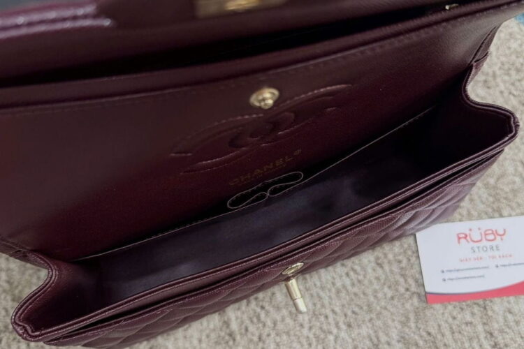 Túi CN Classic Medium Burgundy Caviar Đỏ Sẫm Nắp Không Viền